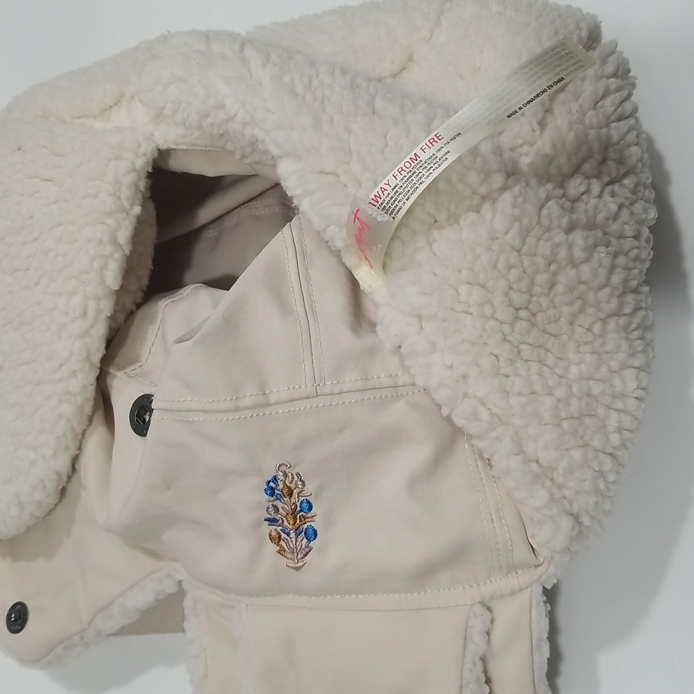 Free People Cream Shearling Hat - Picture 6 of 7